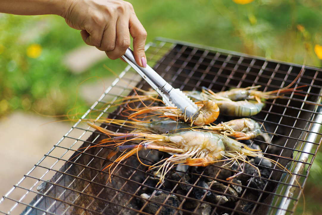 prawns on a barbeque